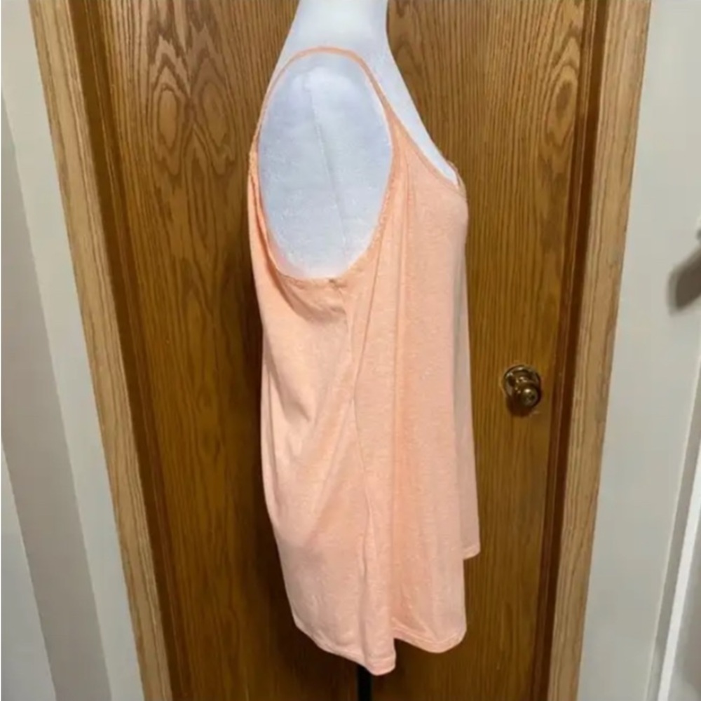 Lace plus size tank top - Picture 2 of 4